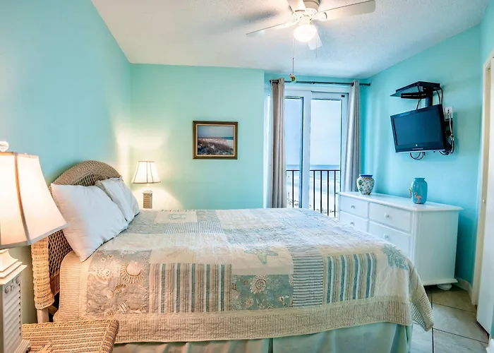 Holiday home Beachfront Corner With Pool Access & Free Activities