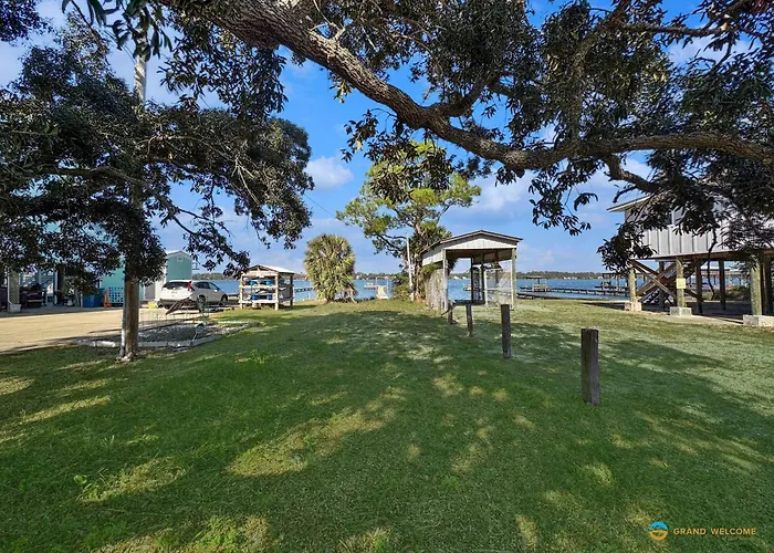 Holiday home Beachfront Corner With Pool Access & Free Activities